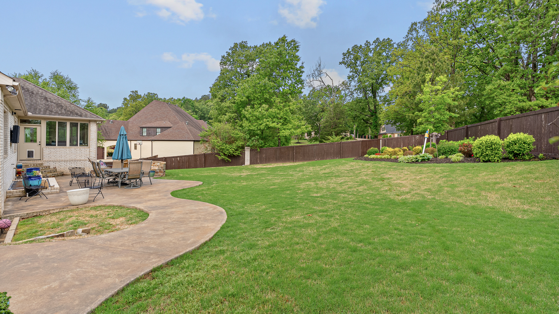 Jonesboro, Arkansas, 72404, United States, 7 Bedrooms Bedrooms, ,7 BathroomsBathrooms,Residential,For Sale,1804641