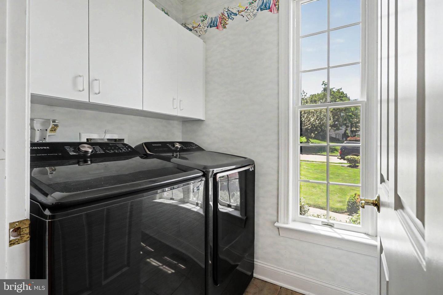 MECHANICSBURG, Pennsylvania, 17055, United States, 6 Bedrooms Bedrooms, ,6 BathroomsBathrooms,Residential,For Sale,2048271