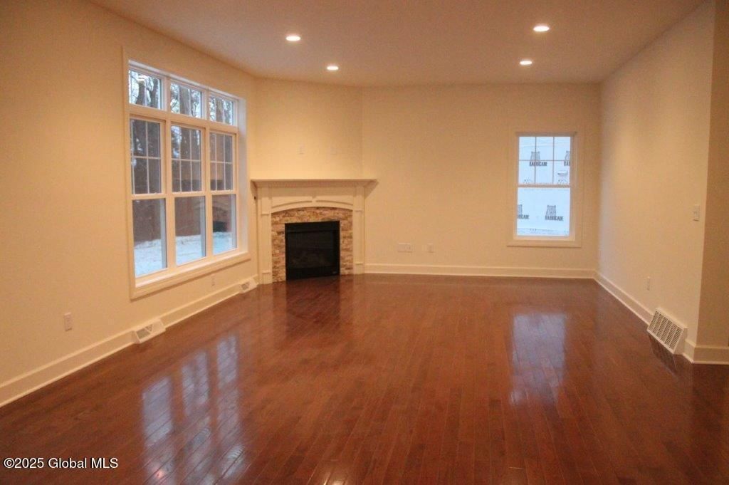 Castleton, New York, 12033, United States, 4 Bedrooms Bedrooms, ,3 BathroomsBathrooms,Residential,For Sale,1989599