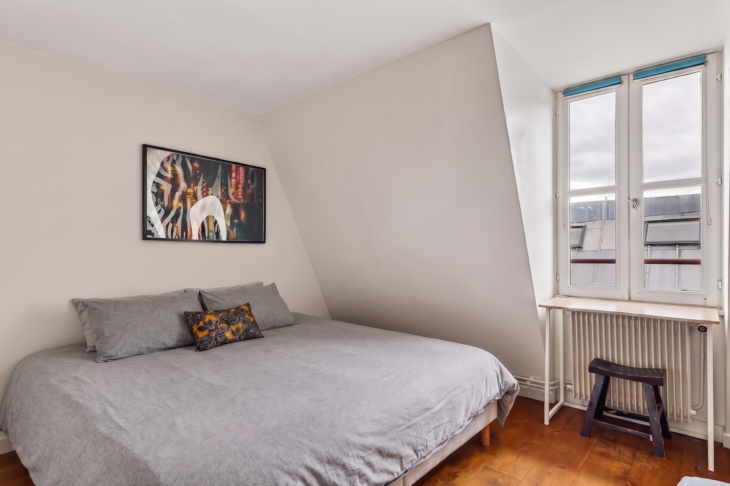  Le Marais – Renovated Top-Floor Apartment with Exposed Beams and Rooftop Views - 物件實景
