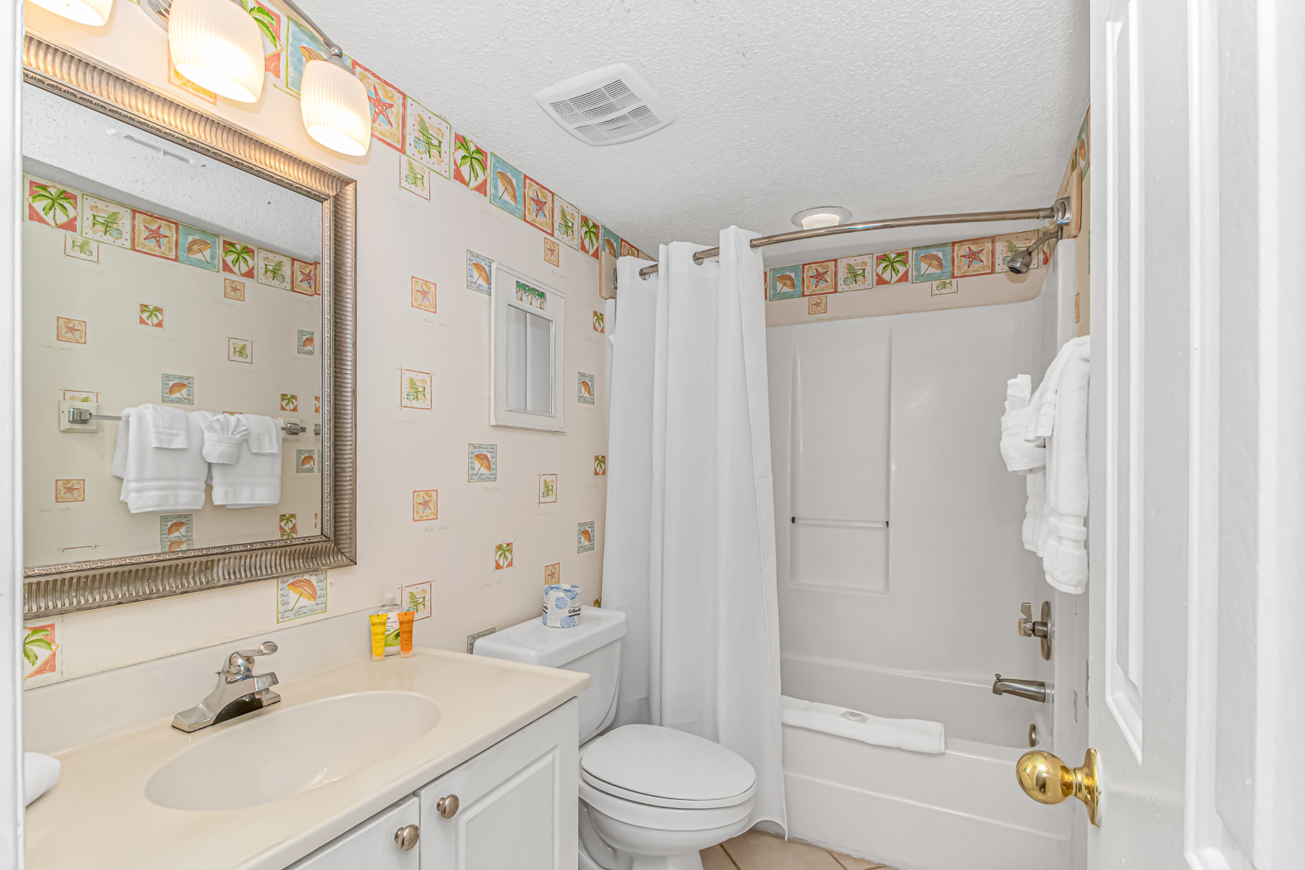 North Myrtle Beach, South Carolina, 29582, United States, 4 Bedrooms Bedrooms, ,3 BathroomsBathrooms,Residential,For Sale,1943651