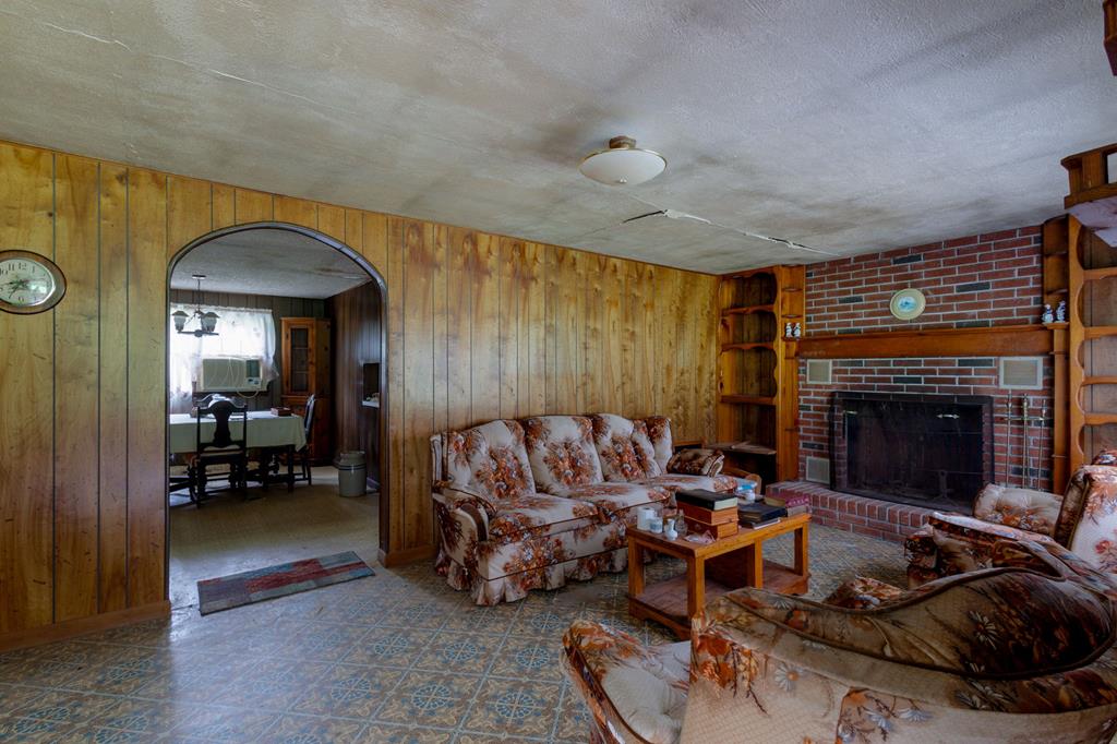 Hayesville, North Carolina, 28904, United States, 4 Bedrooms Bedrooms, ,2 BathroomsBathrooms,Residential,For Sale,1871296