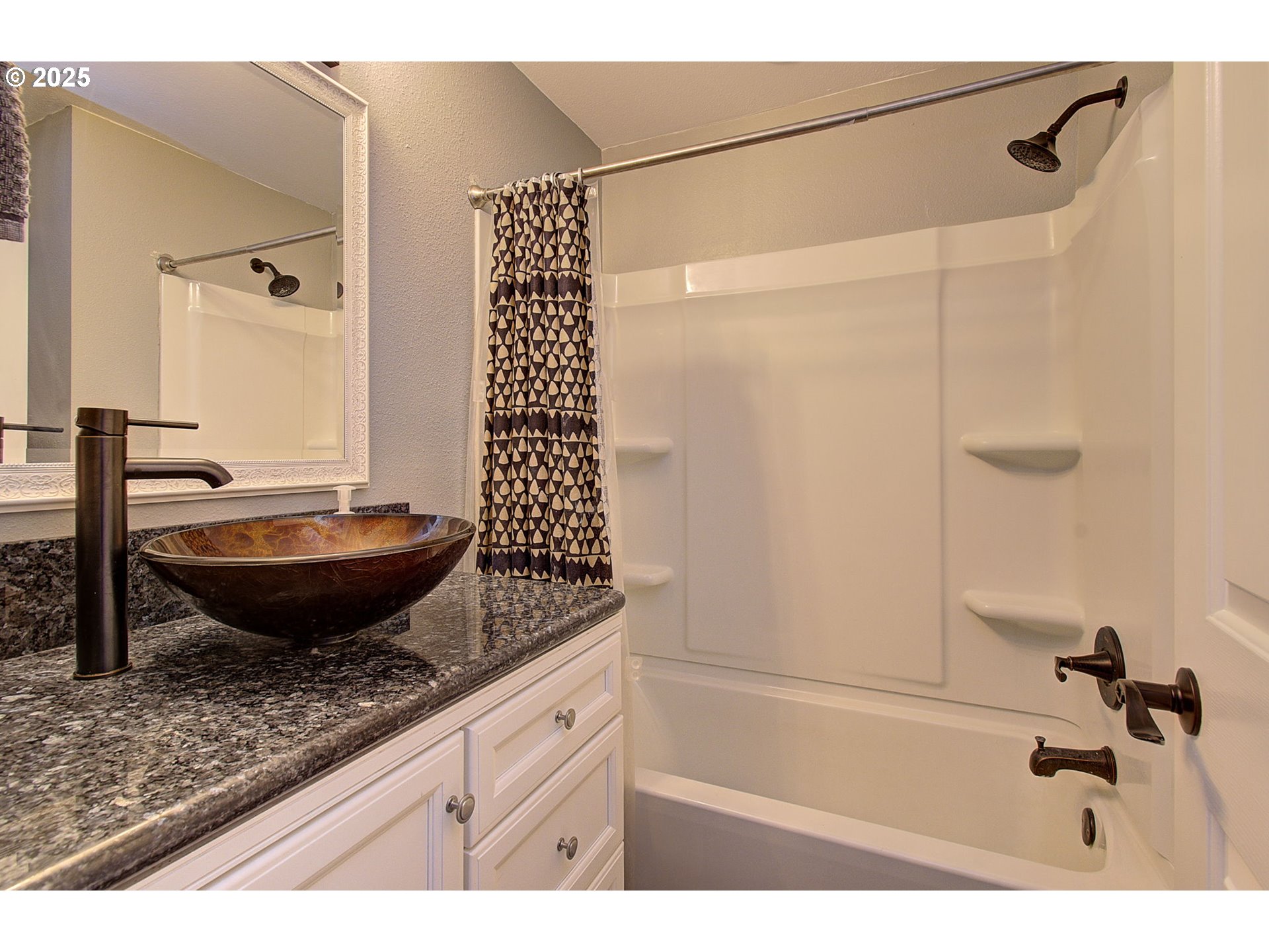 Brush Prairie, Washington, 98606, United States, 4 Bedrooms Bedrooms, ,3 BathroomsBathrooms,Residential,For Sale,1960783