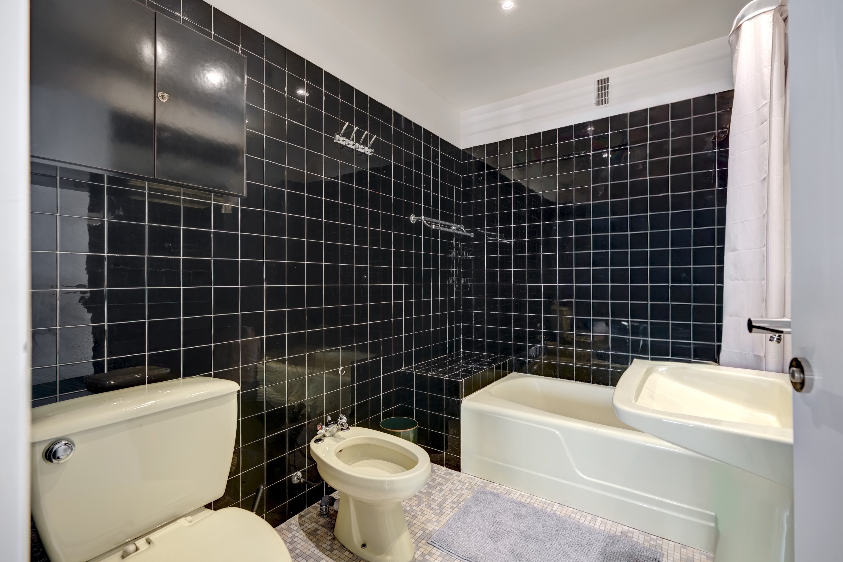  Sea view apartment for renovation in a prestigious residence in Cannes Californ… - 物件實景