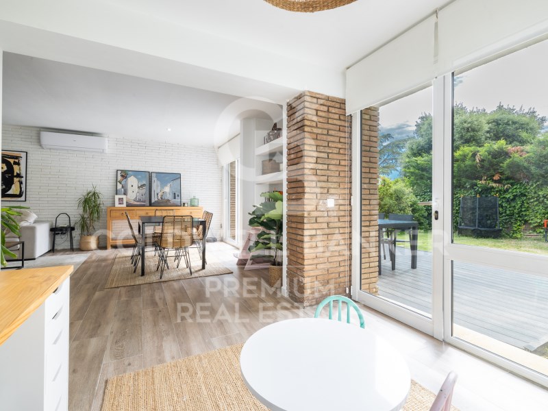 Cerdanyola del Vallès, Catalonia, ES, 4 Bedrooms Bedrooms, ,3 BathroomsBathrooms,Residential,For Sale,1856744