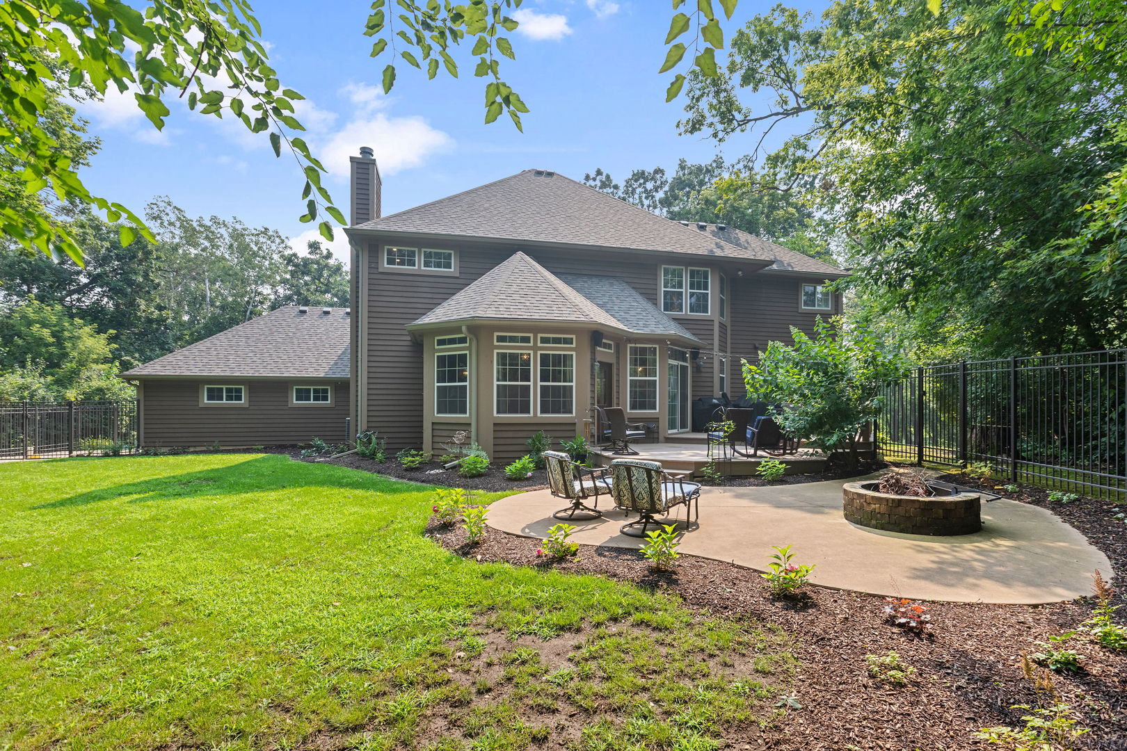 Spring Grove, Illinois, 60081, United States, 4 Bedrooms Bedrooms, ,4 BathroomsBathrooms,Residential,For Sale,1906702