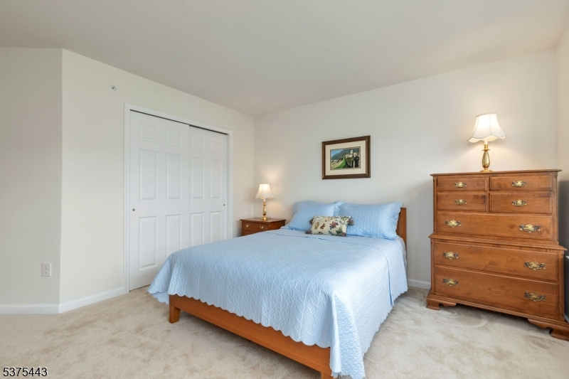 Florham Park Boro, New Jersey, 07932, United States, 2 Bedrooms Bedrooms, ,3 BathroomsBathrooms,Residential,For Sale,1917445