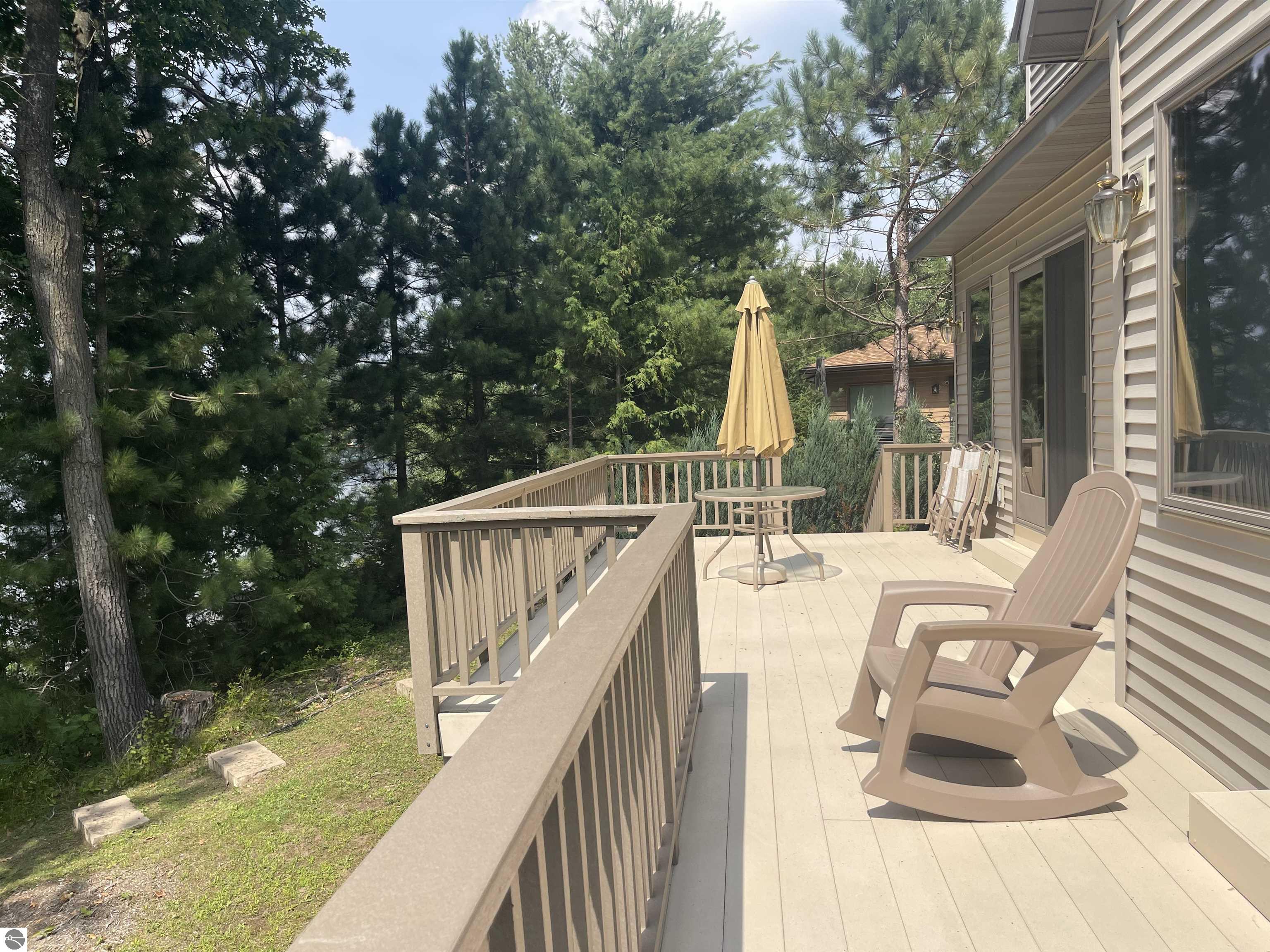 Harrison, Michigan, 48625, United States, 5 Bedrooms Bedrooms, ,4 BathroomsBathrooms,Residential,For Sale,1990816