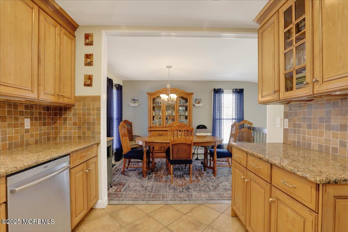 Howell, New Jersey, 07731, United States, 4 Bedrooms Bedrooms, ,3 BathroomsBathrooms,Residential,For Sale,2005606