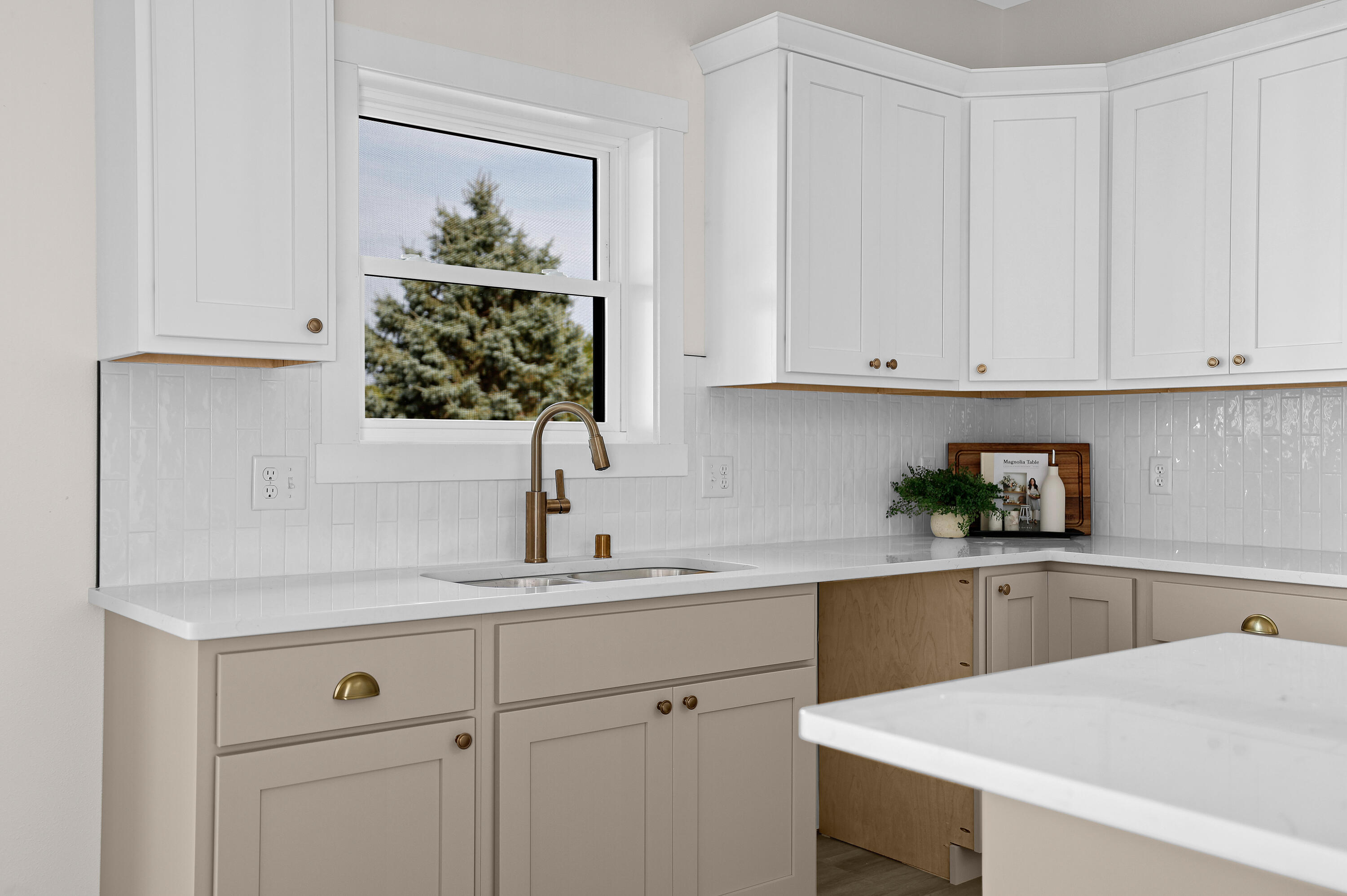 Holmen, Wisconsin, 54636, United States, 3 Bedrooms Bedrooms, ,2 BathroomsBathrooms,Residential,For Sale,1779685