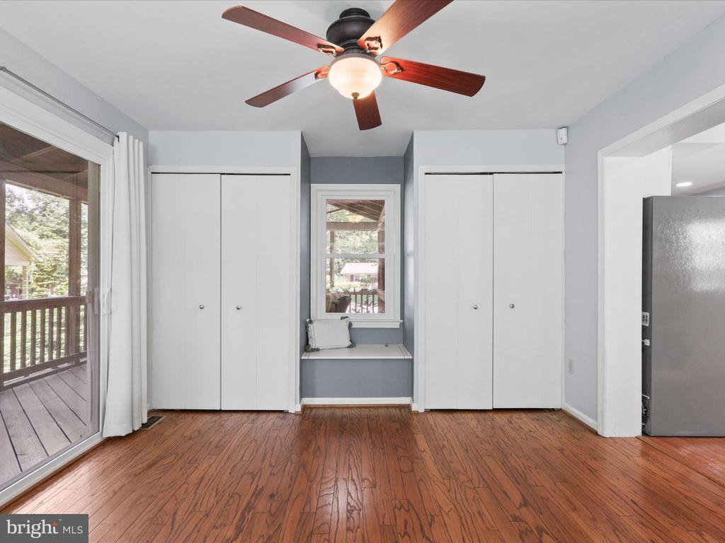 Springfield, Virginia, 22152, United States, 4 Bedrooms Bedrooms, ,3 BathroomsBathrooms,Residential,For Sale,1921904