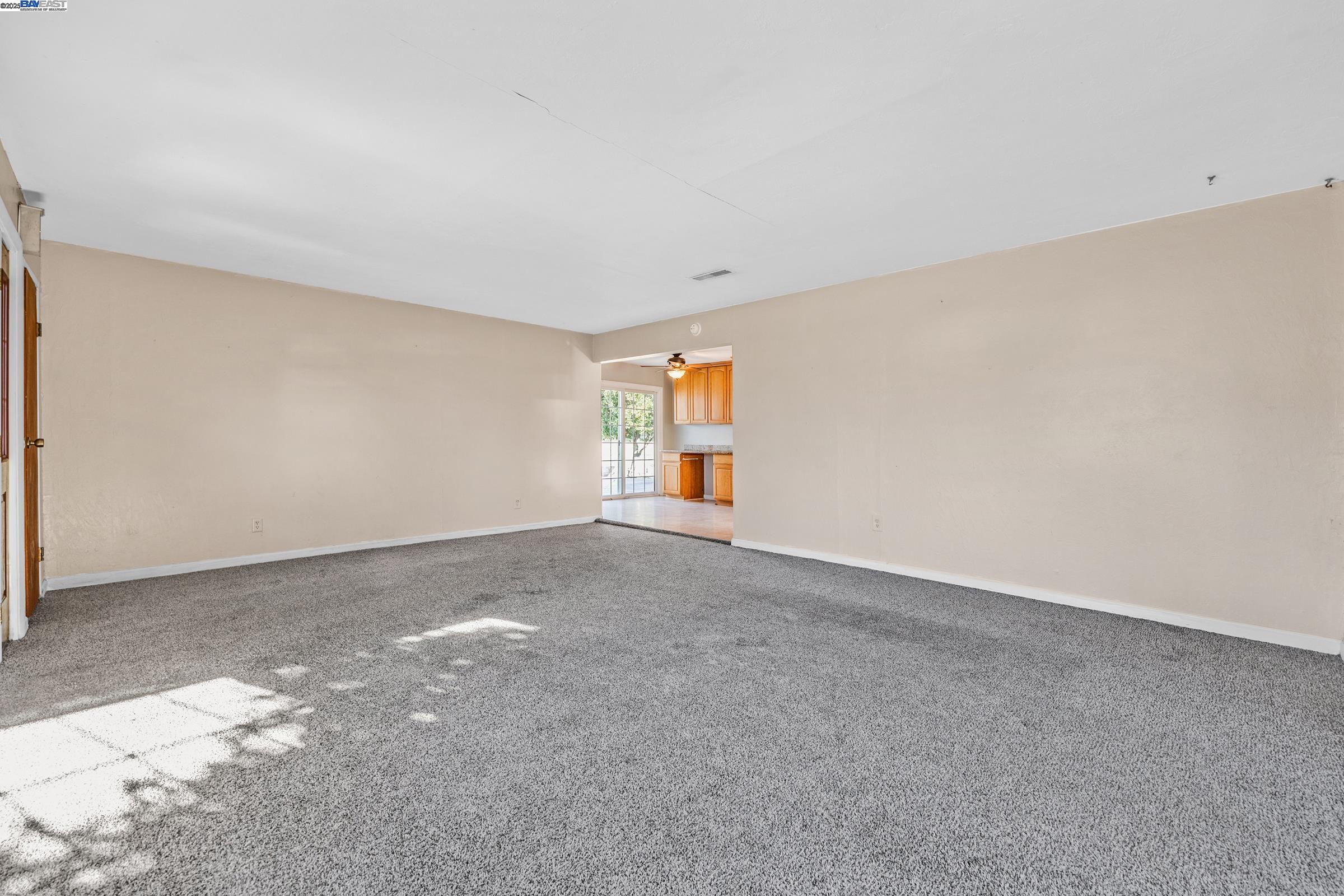 Concord, California, 94521, United States, 4 Bedrooms Bedrooms, ,2 BathroomsBathrooms,Residential,For Sale,1691413