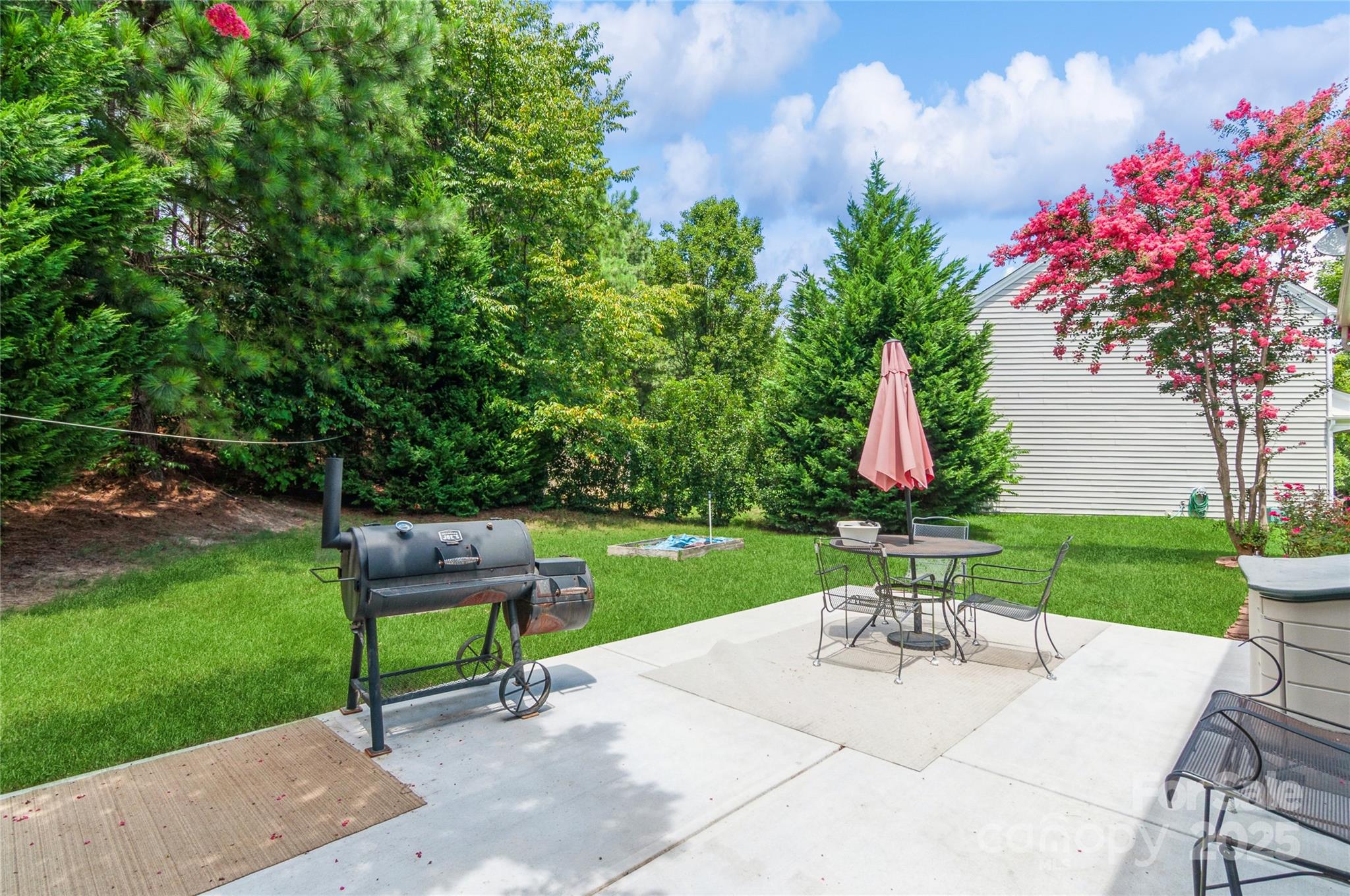Cornelius, North Carolina, 28031, United States, 4 Bedrooms Bedrooms, ,3 BathroomsBathrooms,Residential,For Sale,1896609