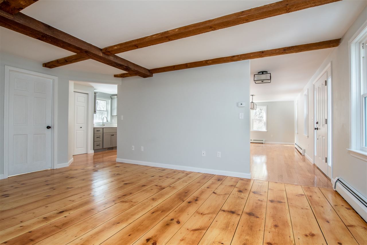 Hampstead, New Hampshire, 03841, United States, 4 Bedrooms Bedrooms, ,2 BathroomsBathrooms,Residential,For Sale,1861952