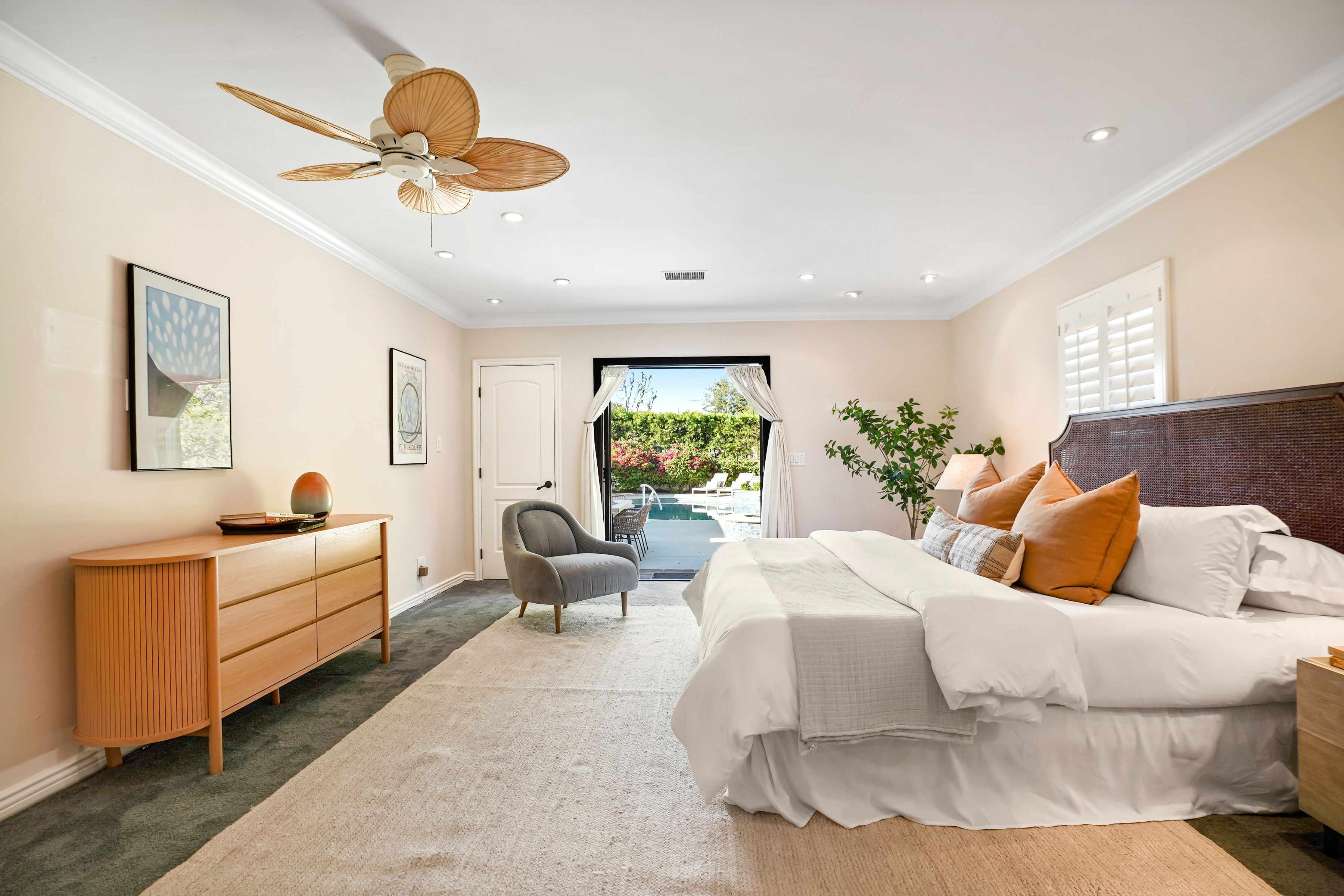  11593 Kling Street - 物件實景