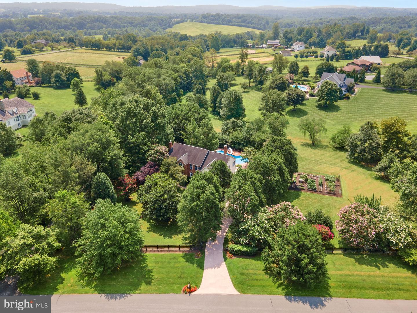 Waterford, Virginia, 20197, United States, 5 Bedrooms Bedrooms, ,4 BathroomsBathrooms,Residential,For Sale,1940957