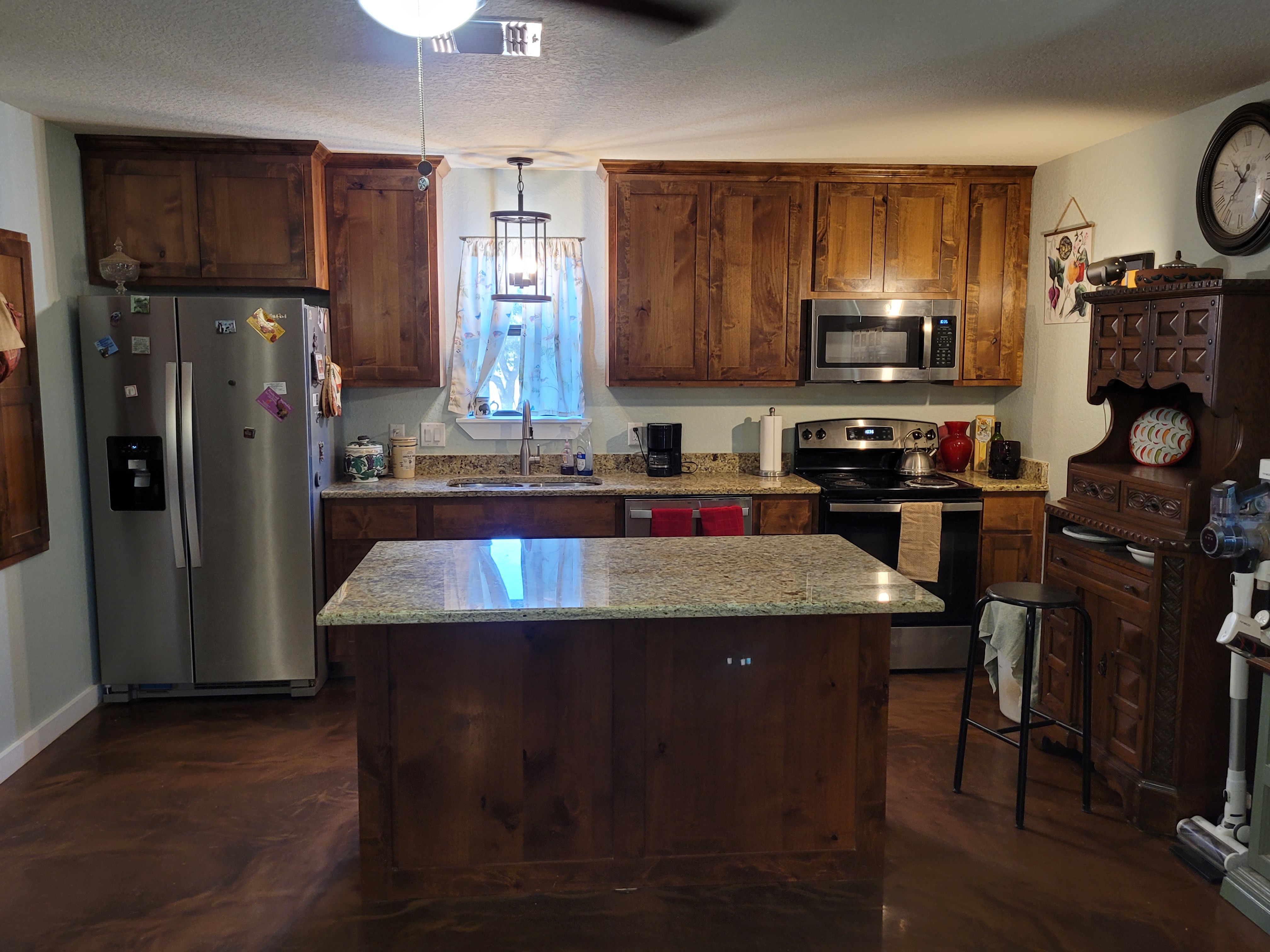 Stockdale, Texas, 78160, United States, 2 Bedrooms Bedrooms, ,1 BathroomBathrooms,Residential,For Sale,1990208