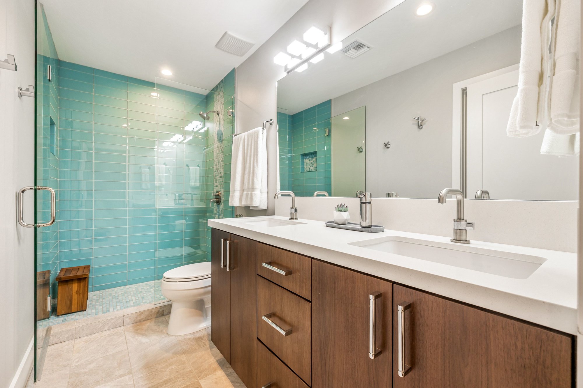  Luxury Remodel with Panoramic Views - 物件實景