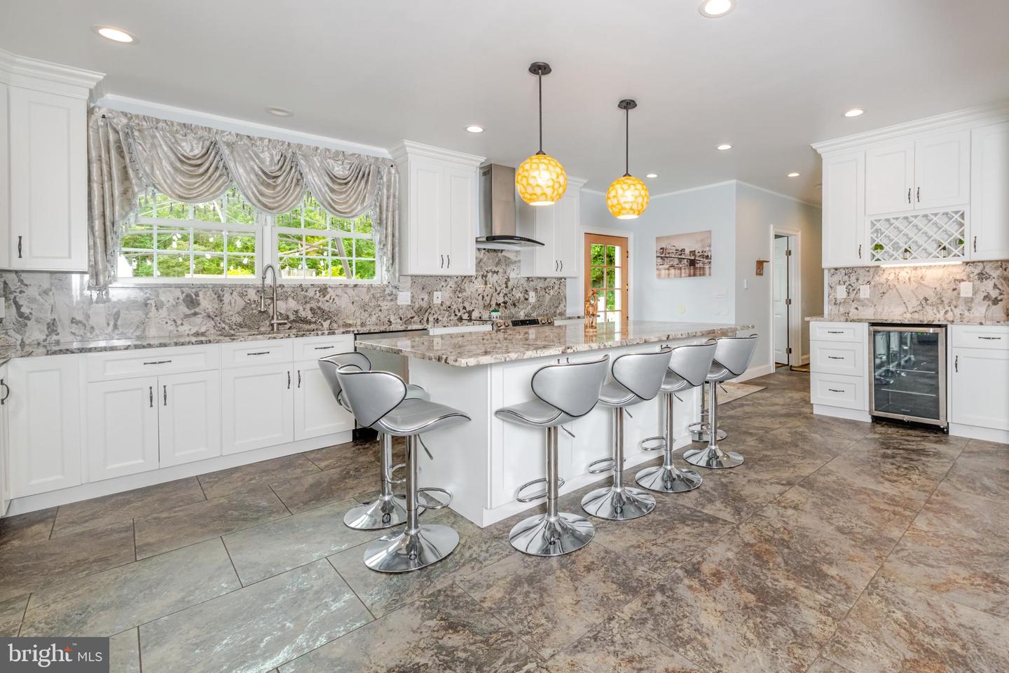 VINELAND, New Jersey, 08361, United States, 4 Bedrooms Bedrooms, ,5 BathroomsBathrooms,Residential,For Sale,1980125