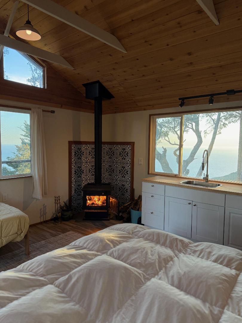 Big Sur, California, 93920, United States, 1 Bedroom Bedrooms, ,2 BathroomsBathrooms,Residential,For Sale,1876422