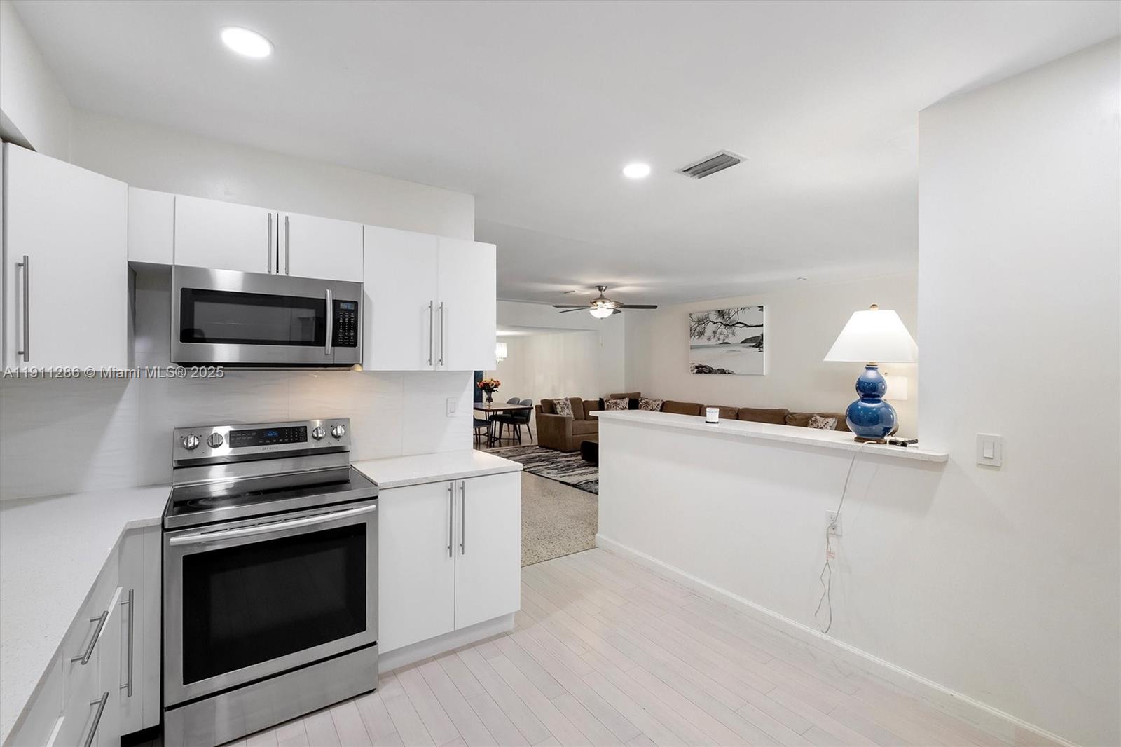 Surfside, Florida, 33154, United States, 3 Bedrooms Bedrooms, ,2 BathroomsBathrooms,Residential,For Sale,1991732