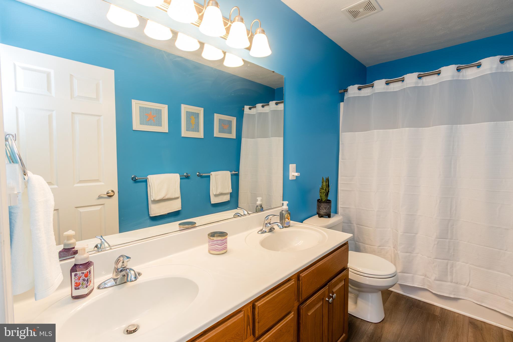 Saint Inigoes, Maryland, 20684, United States, 4 Bedrooms Bedrooms, ,4 BathroomsBathrooms,Residential,For Sale,2005176