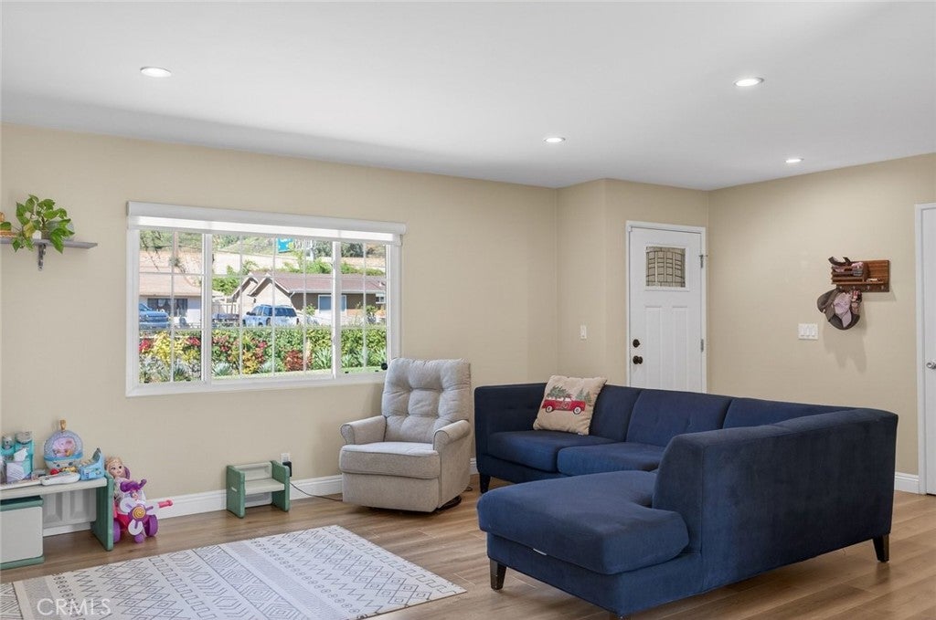 Pomona, California, 91768, United States, 3 Bedrooms Bedrooms, ,2 BathroomsBathrooms,Residential,For Sale,2023103