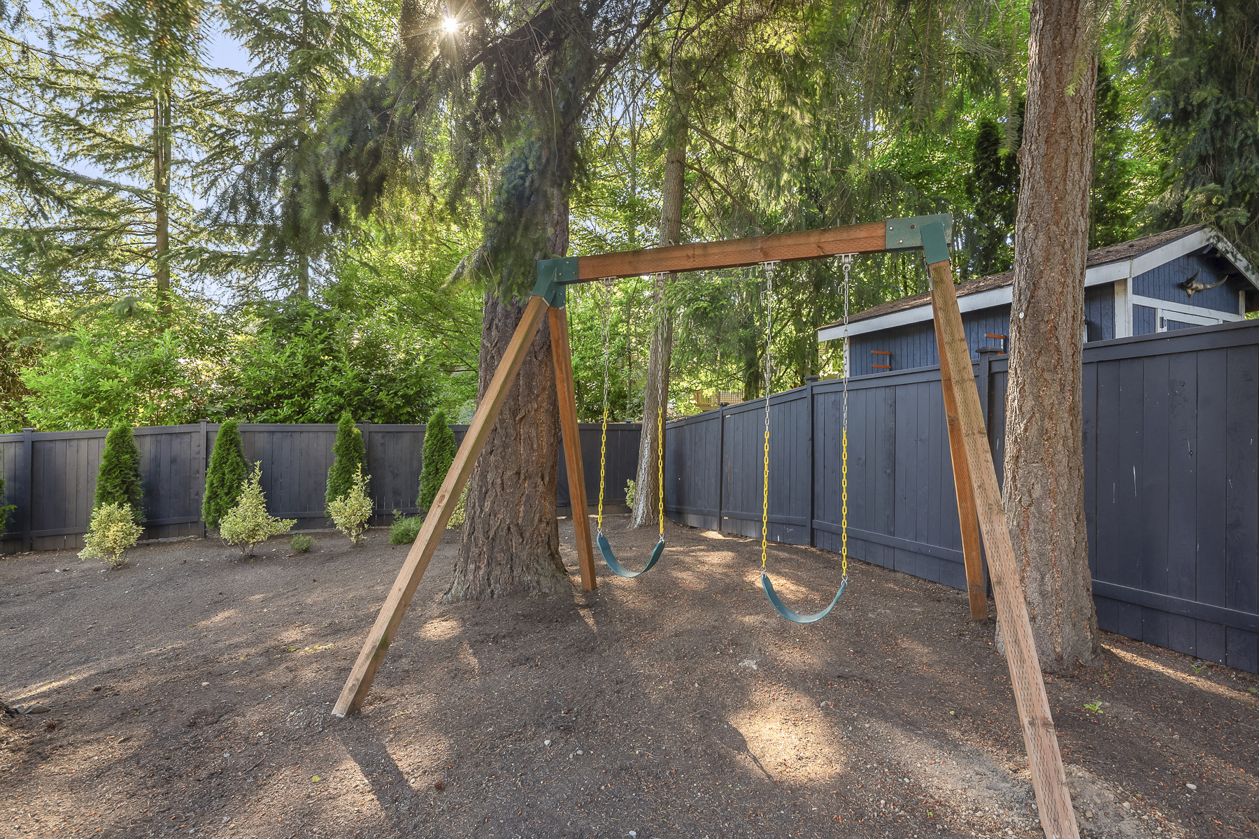  11327 113th Place Northeast, Kirkland, WA 98033 - 物件實景