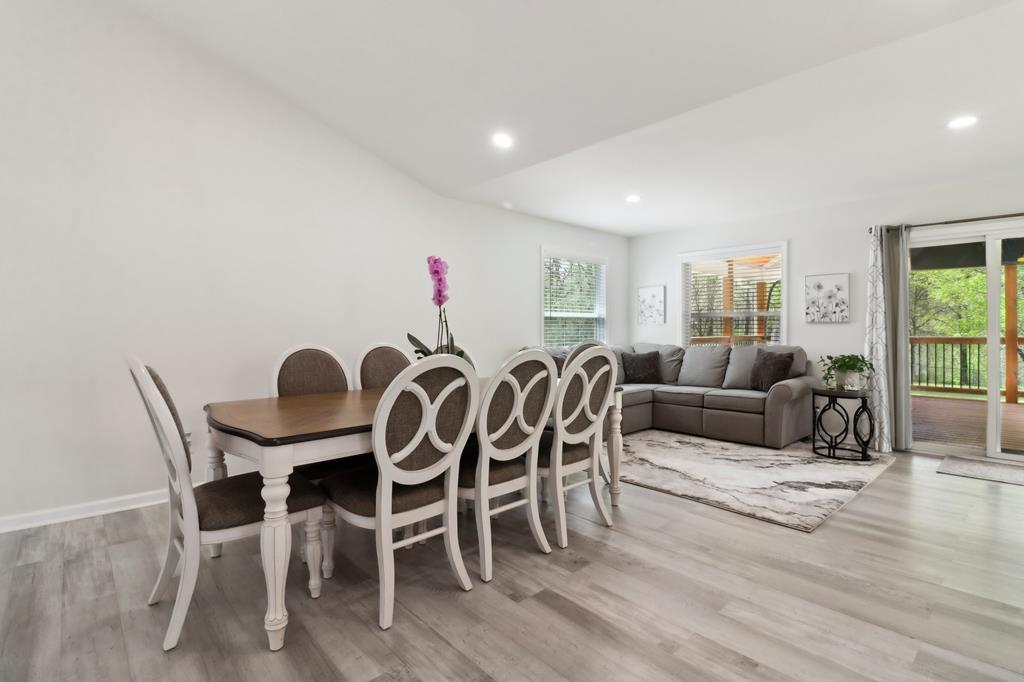 Woodstock, Georgia, 30188, United States, 5 Bedrooms Bedrooms, ,3 BathroomsBathrooms,Residential,For Sale,1979704