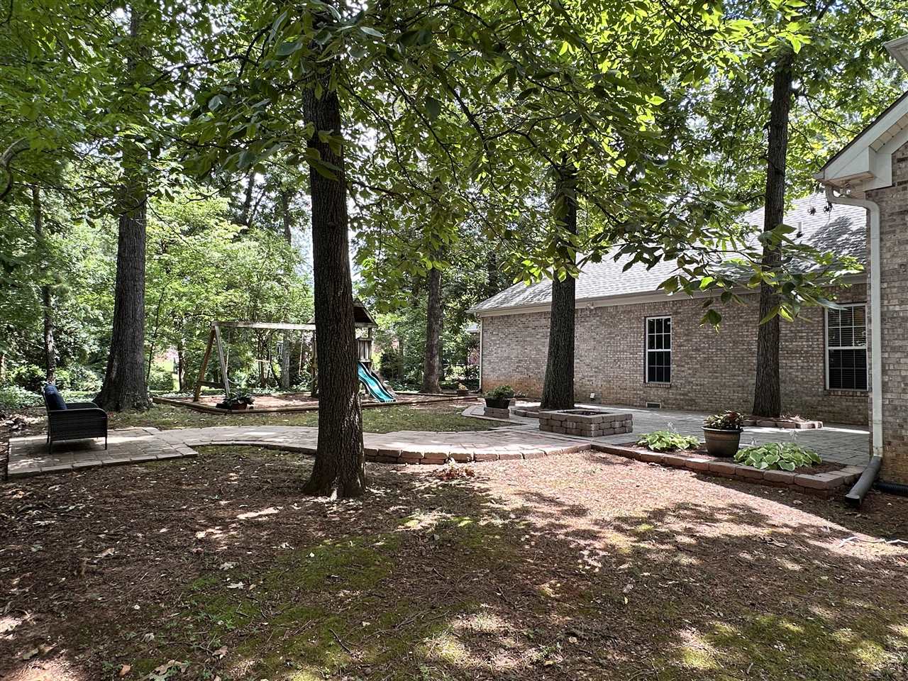Bowling Green, Kentucky, 42104, United States, 5 Bedrooms Bedrooms, ,3 BathroomsBathrooms,Residential,For Sale,1907465