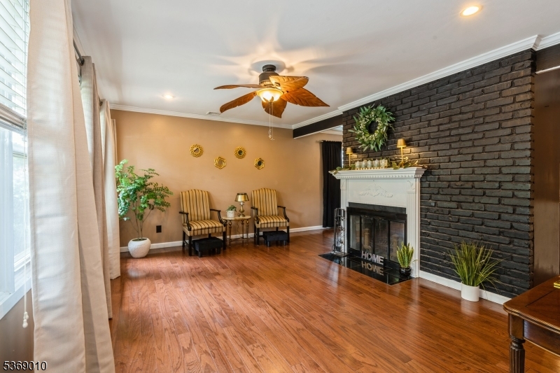 Rahway City, New Jersey, 07065, United States, 3 Bedrooms Bedrooms, ,2 BathroomsBathrooms,Residential,For Sale,1883212