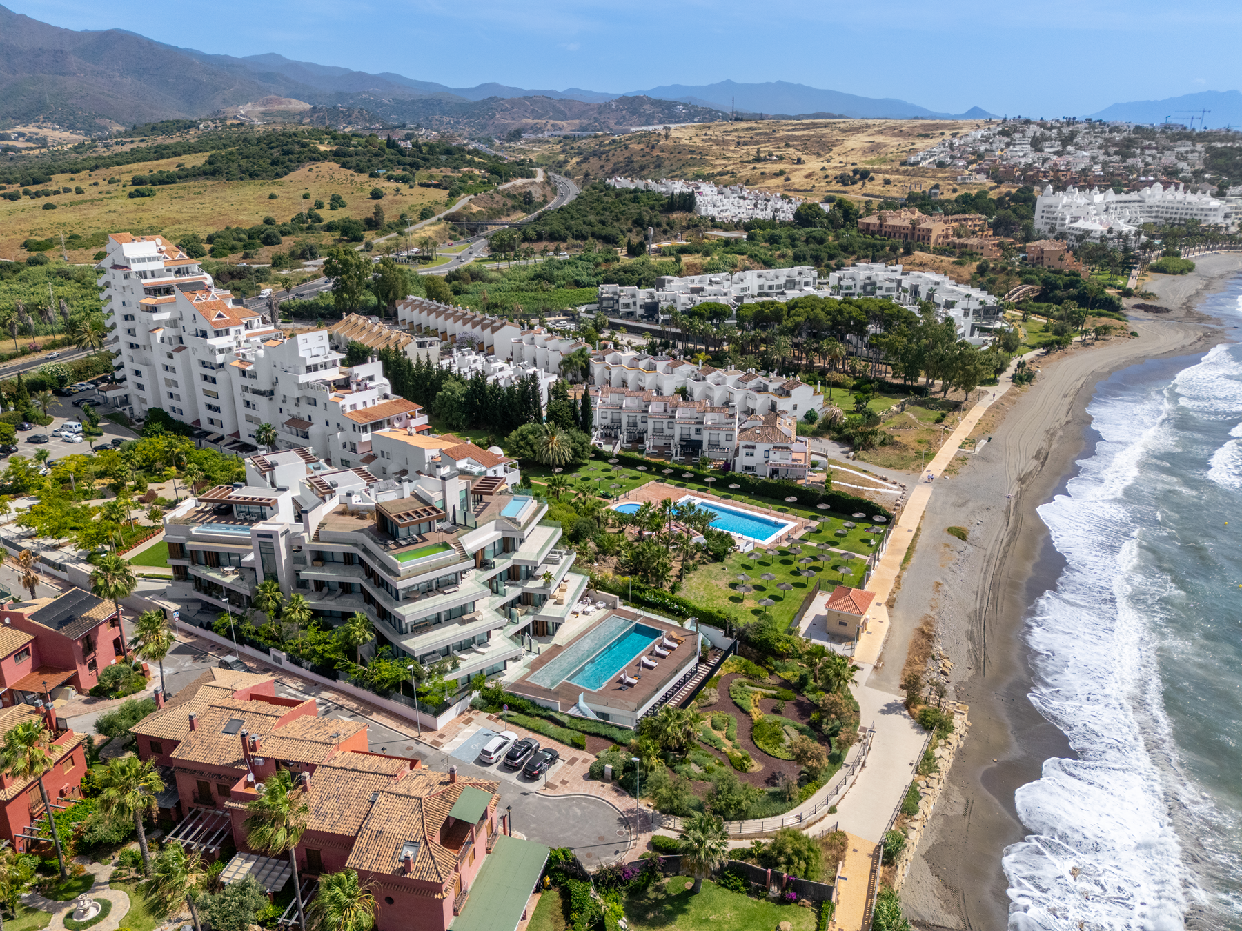  Beachfront apartment with exceptional resort amenities in Estepona - 物件實景