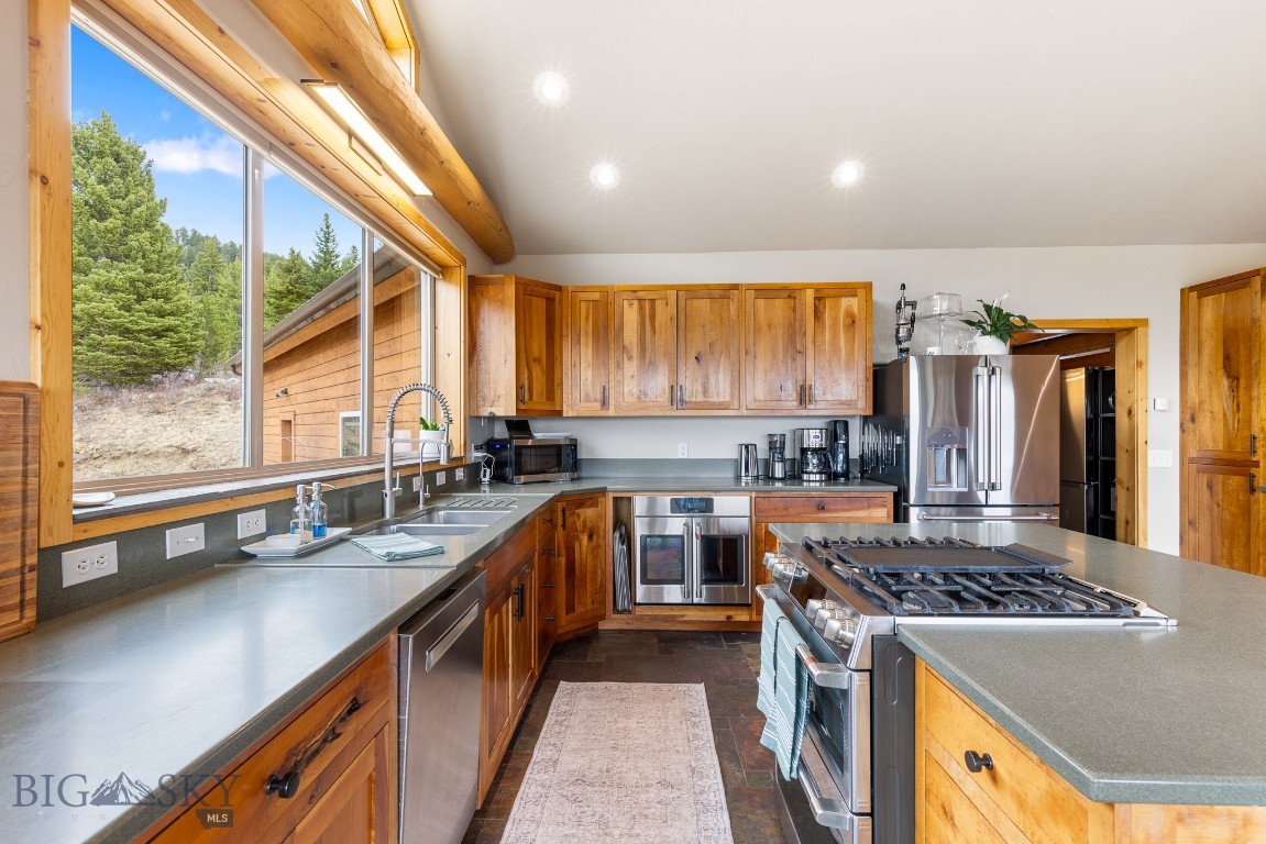 Bozeman, Montana, 59715, United States, 4 Bedrooms Bedrooms, ,5 BathroomsBathrooms,Residential,For Sale,1794934