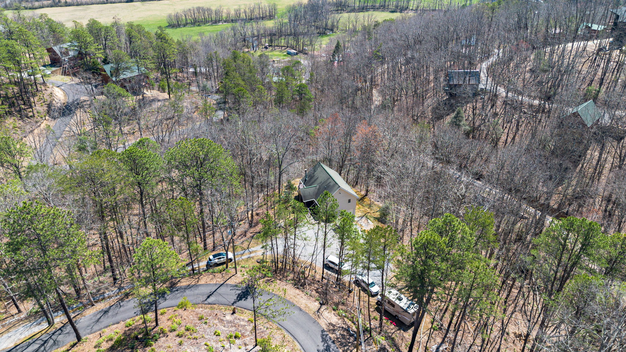 Sevierville, Tennessee, 37862, United States, 2 Bedrooms Bedrooms, ,3 BathroomsBathrooms,Residential,For Sale,1977968