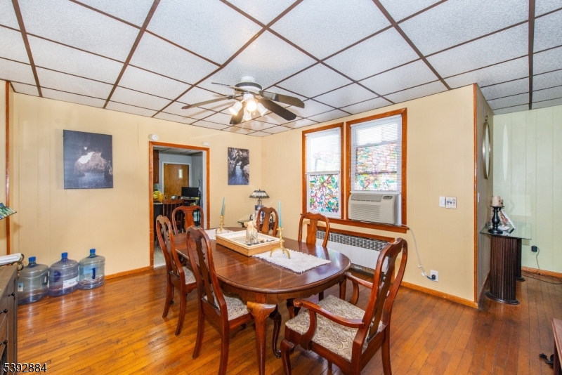 Belleville Twp., New Jersey, 07109, United States, 8 Bedrooms Bedrooms, ,3 BathroomsBathrooms,Residential,For Sale,1989037