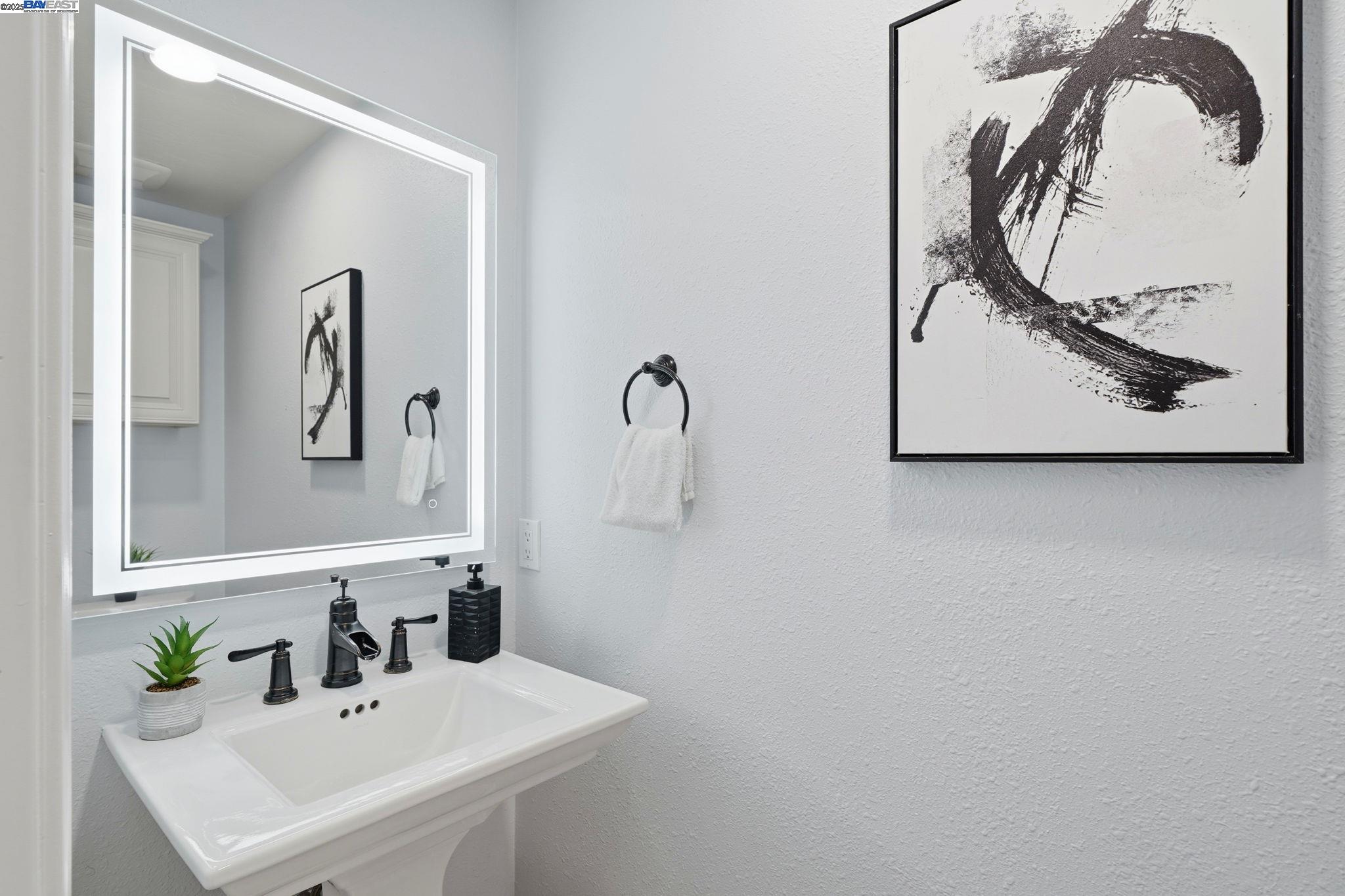 Danville, California, 94526, United States, 4 Bedrooms Bedrooms, ,3 BathroomsBathrooms,Residential,For Sale,1992815