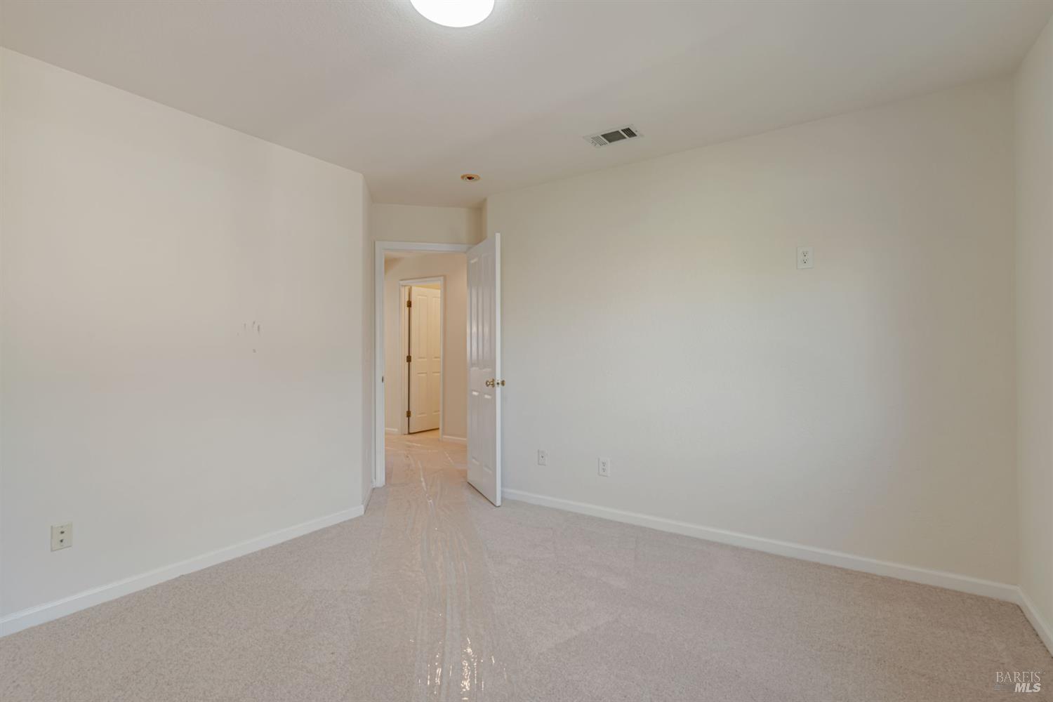 Vallejo, California, 94591, United States, 5 Bedrooms Bedrooms, ,4 BathroomsBathrooms,Residential,For Sale,1985746