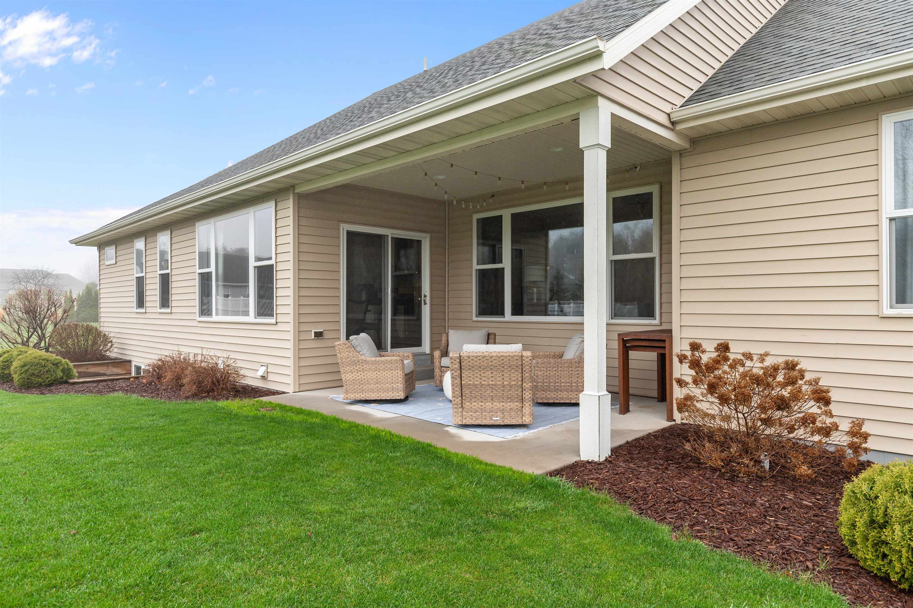 Greenville, Wisconsin, 54942-8126, United States, 6 Bedrooms Bedrooms, ,5 BathroomsBathrooms,Residential,For Sale,2040409