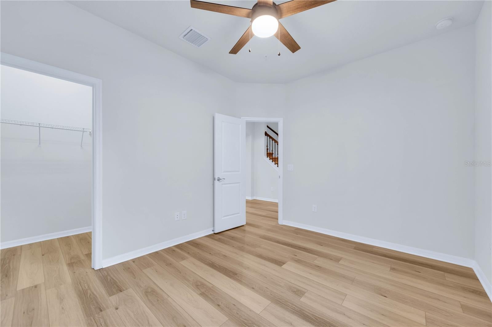 WINTER GARDEN, Florida, 34787, United States, 4 Bedrooms Bedrooms, ,3 BathroomsBathrooms,Residential,For Sale,1993845