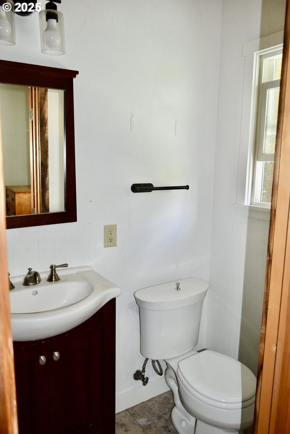 Gold Beach, Oregon, 97444, United States, 4 Bedrooms Bedrooms, ,4 BathroomsBathrooms,Residential,For Sale,1975569