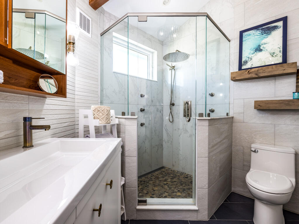 Big Coppitt, Florida, 33040, United States, 2 Bedrooms Bedrooms, ,2 BathroomsBathrooms,Residential,For Sale,1990333