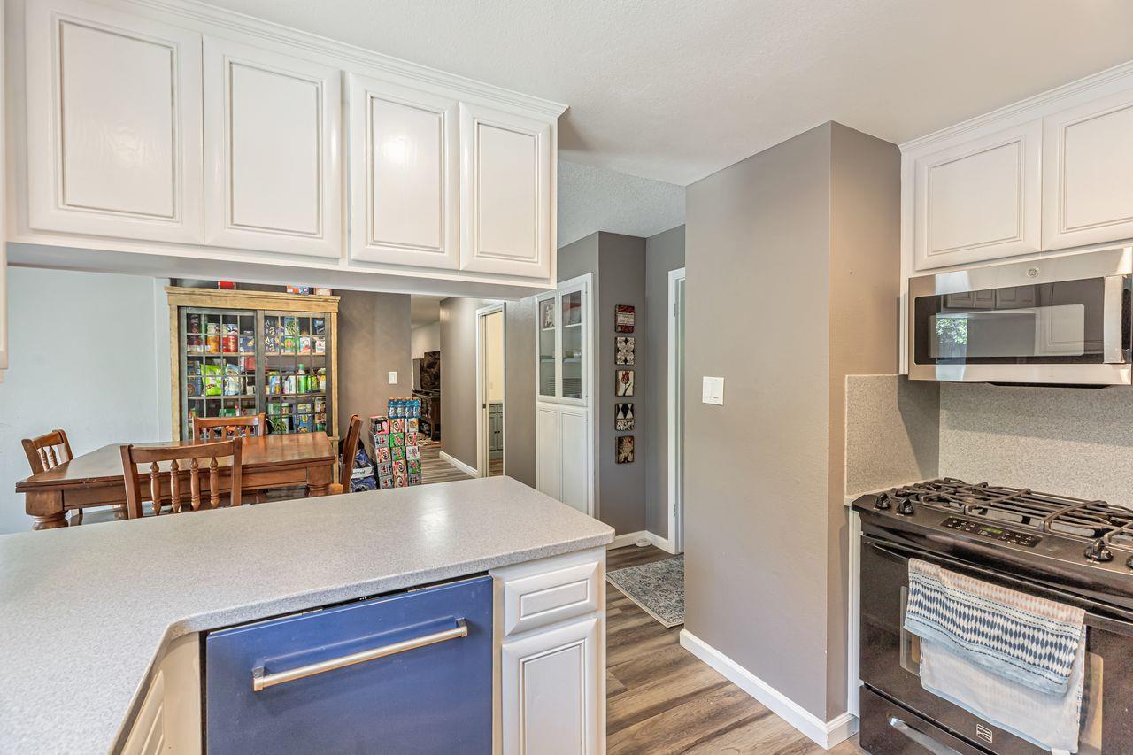 Fair Oaks, California, 95628, United States, 4 Bedrooms Bedrooms, ,3 BathroomsBathrooms,Residential,For Sale,1992931