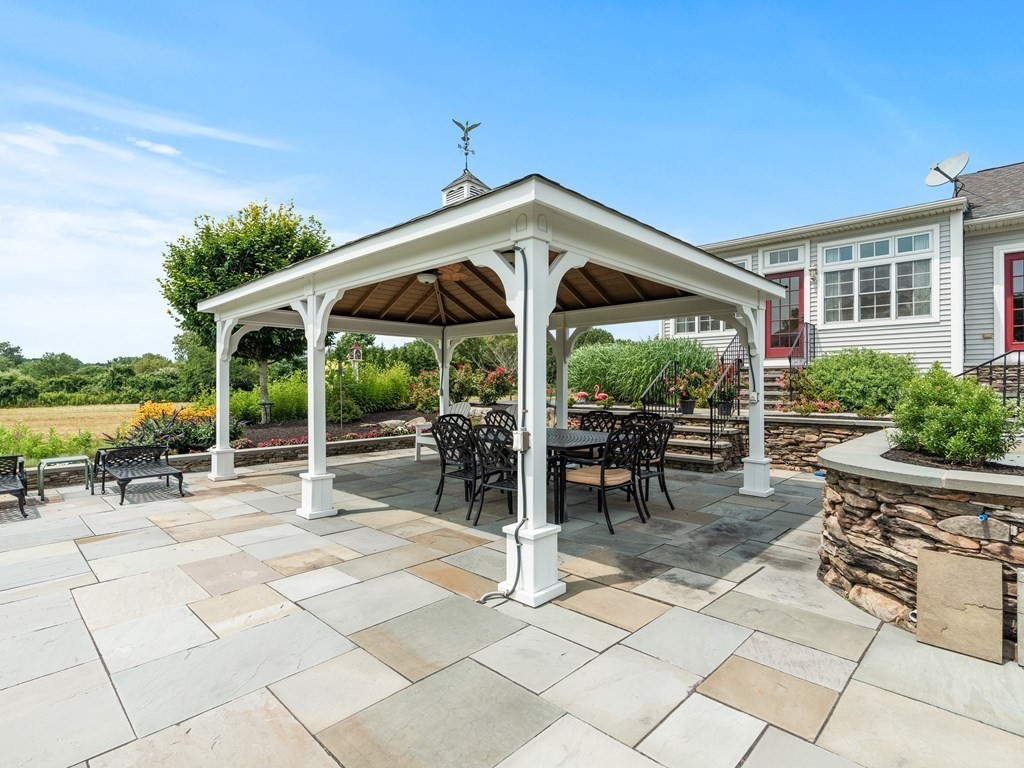 77 Water St, Rehoboth, Massachusetts, 02769, United States, 6 Bedrooms Bedrooms, ,4 BathroomsBathrooms,Residential,For Sale,77 Water St,1229615