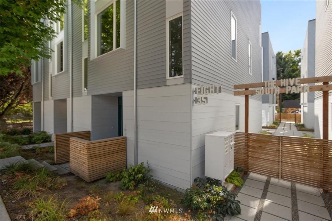 835 CLOVERDALE B, SEATTLE, Washington, 98108, United States, 2 Bedrooms Bedrooms, ,2 BathroomsBathrooms,Residential,For Sale,835 CLOVERDALE B,1440497