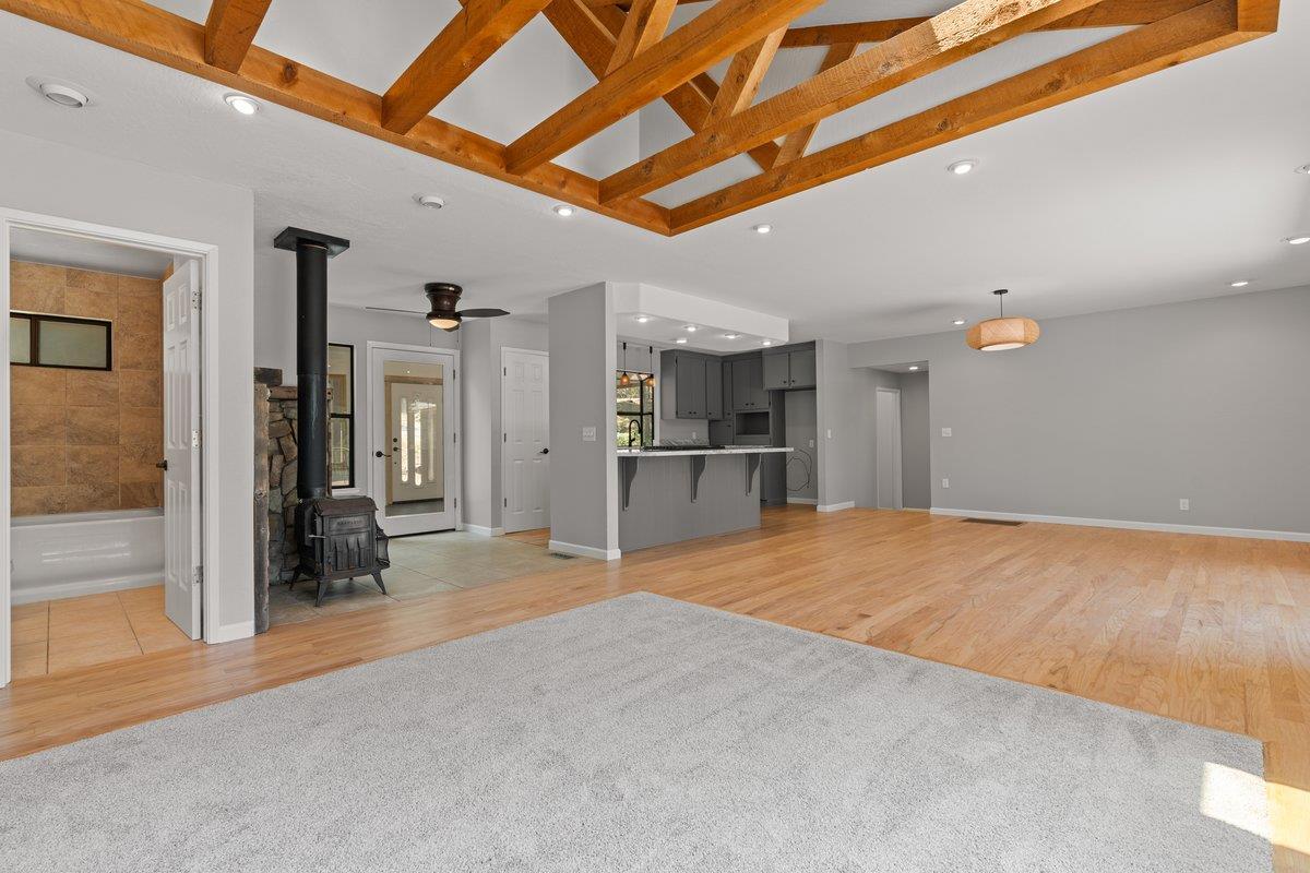 Nevada City, California, 95959, United States, 3 Bedrooms Bedrooms, ,3 BathroomsBathrooms,Residential,For Sale,1916379