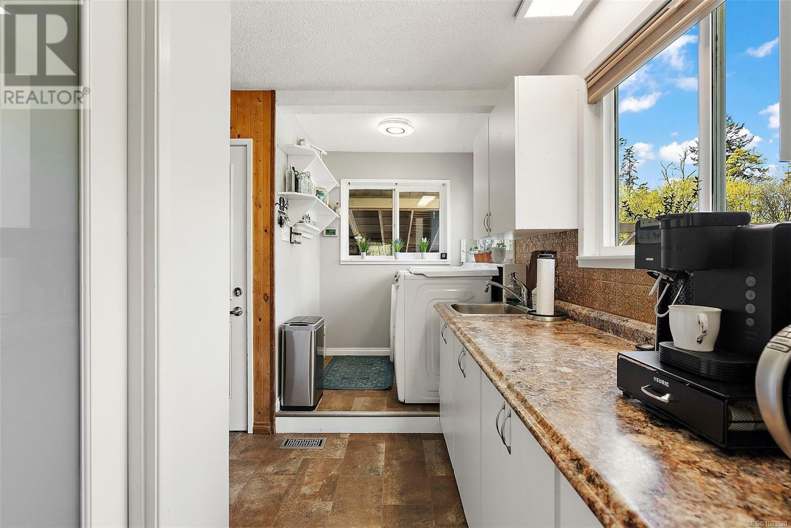 DUNCAN, British Columbia, V9L 6K5, CA, 4 Bedrooms Bedrooms, ,2 BathroomsBathrooms,Residential,For Sale,1874762