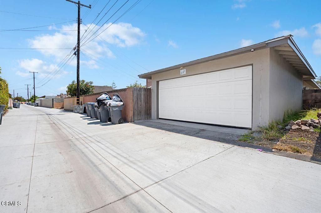 Oxnard, California, 93030, United States, 4 Bedrooms Bedrooms, ,2 BathroomsBathrooms,Residential,For Sale,1918594