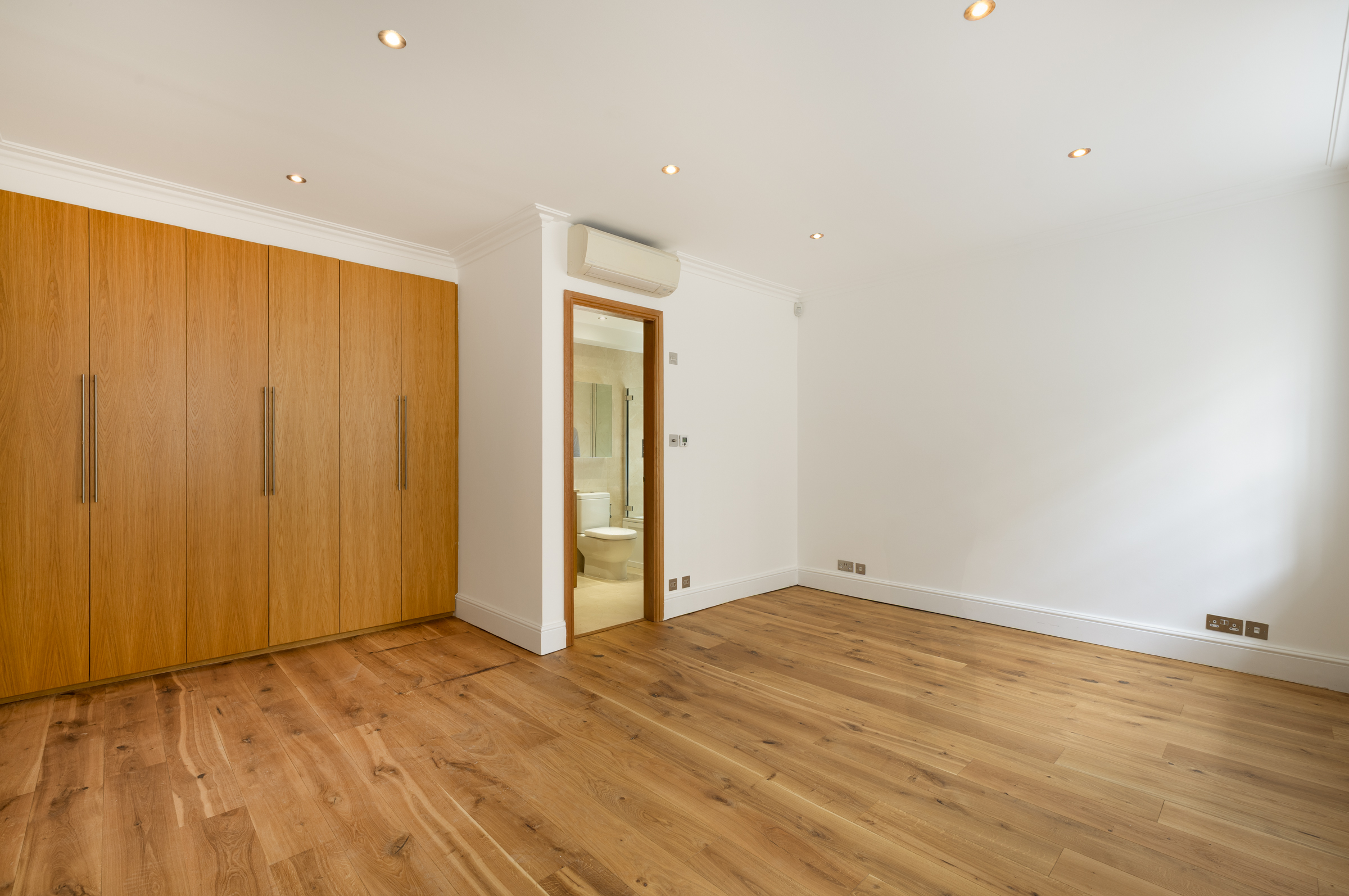  A Grand Garden Apartment on Eaton Place - 物件實景
