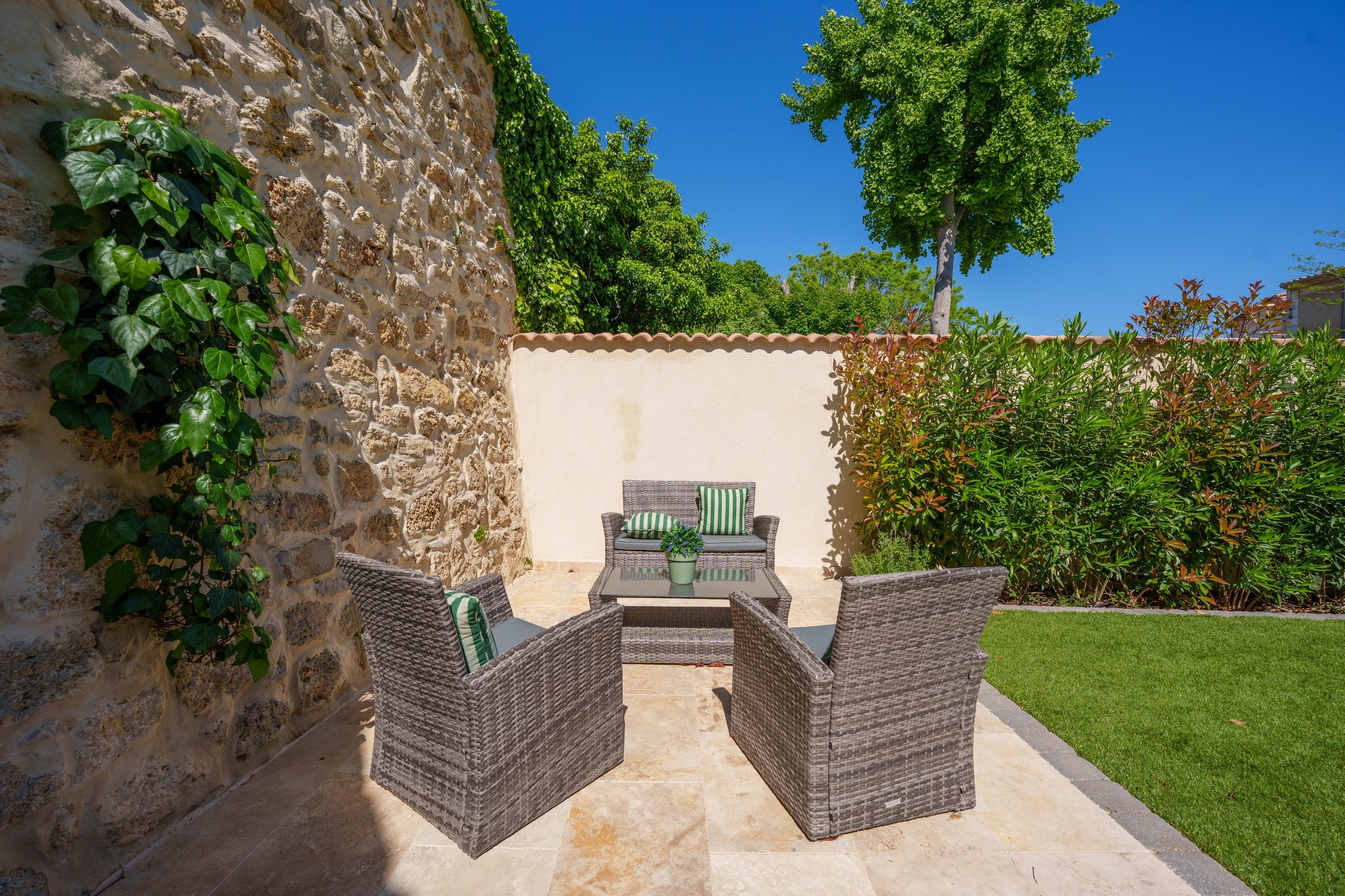  Exquisite Two-Master-Suite Barn Conversion with Pool House & Swimming Pool - 物件實景
