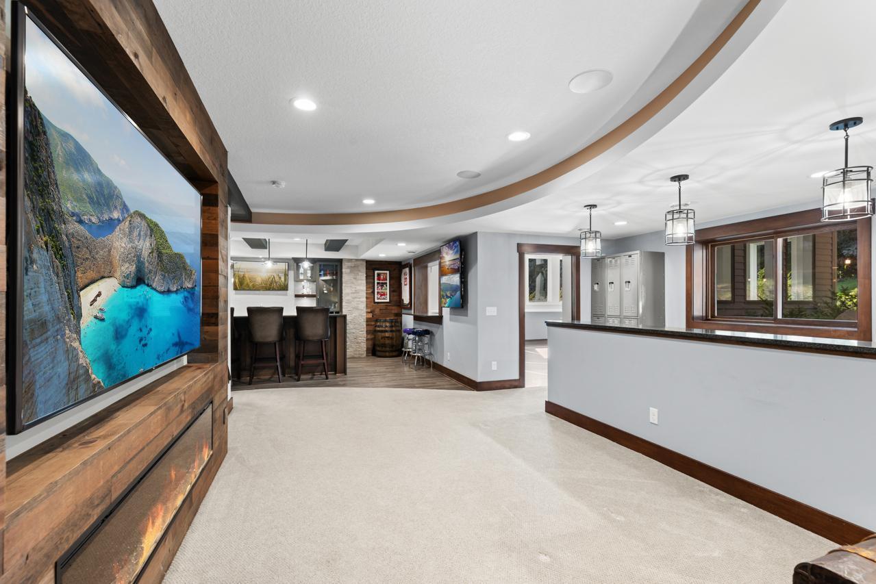 Chanhassen, Minnesota, 55317, United States, 4 Bedrooms Bedrooms, ,2 BathroomsBathrooms,Residential,For Sale,1987932